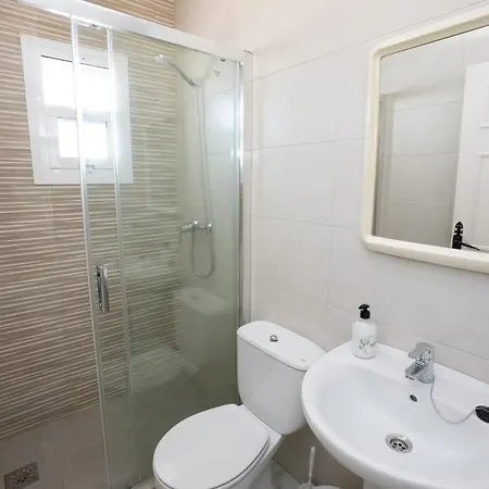 Private Heated Pool, Jacuzzi & 1225m2 Garden In Cipreses فريجيليانا